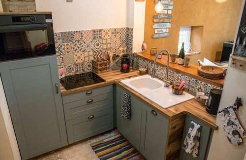 Benarville House | Former presbytery just renovated, 3 stars