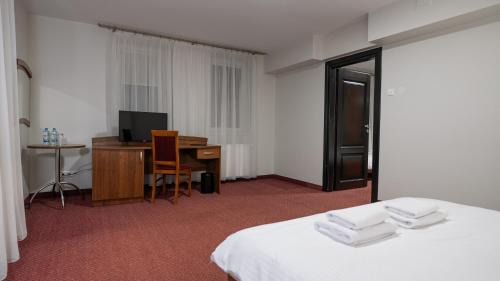 Głogow Małopolski Hotel | Forrest