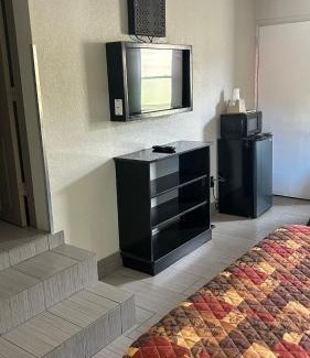 Maravilla Hotel | Fort Myers Inn