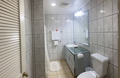 Freshwater Pond Resort | Fort Recovery Beachfront Villa and Suites Hotel 3BR