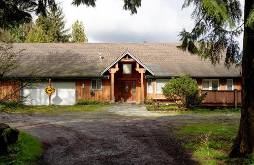 Langley House | Fort Wine Manor, Entire Private Estate Home
