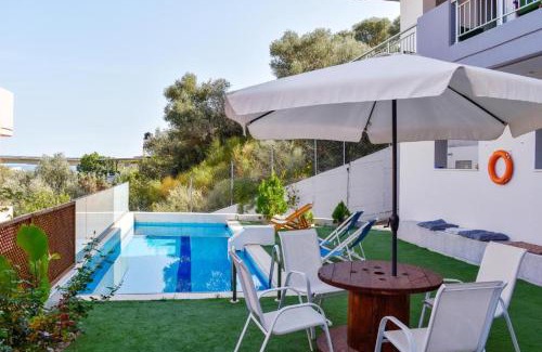 Palaiokastro Villa | Fortezza Di Palaiokastro - Families Only