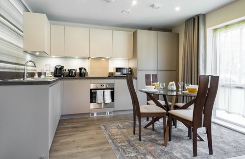 Chatham Apartment | Fortified Luxury Apartment with Private parking