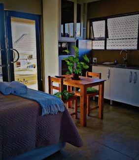 Kidd's Beach House | Fountain Beach House-Ikhaya