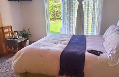 Kidd's Beach House | Fountain Beach House-Ikhaya