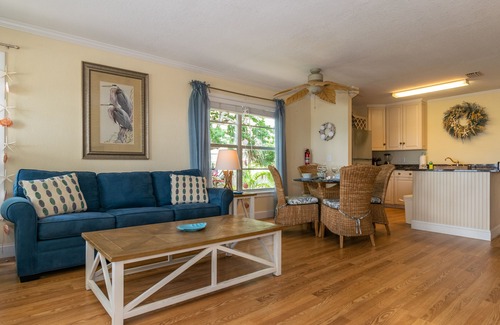 Ilexhurst House | Four Beach Lovers 2 | Beach Right At Your Door