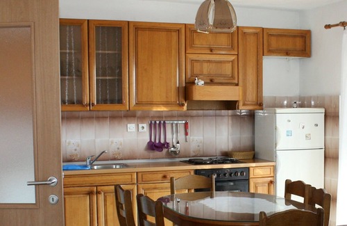 Stanici Apartment | Four-bedroom apartment with terrace and sea view Stanići, Omiš (A-10360-a)