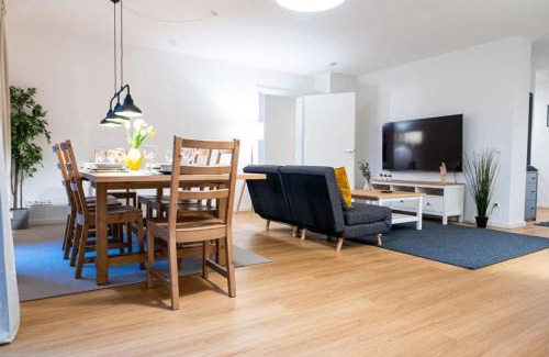 Lurup Apartment | Four Bedroom in urban location