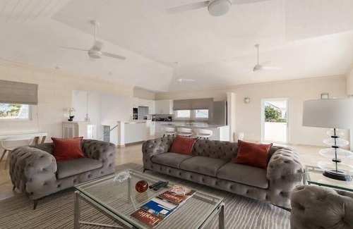 Westmoreland Villa | Four bedroom luxurious Mews Villa in a gated residence