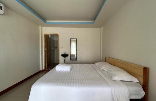 Labuan Bajo House | FOUR-G Home Stay & Komodo Tour