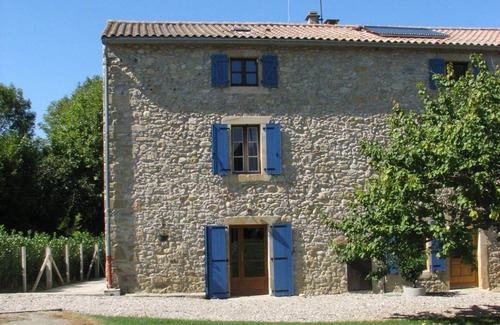 Limbrassac Cottage | Four independent cottages in an old farmhouse with swimming pool - ‘Bordeaux’