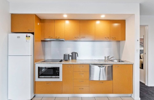 Hobart Central Business District Apartment | Four on Flinders - One bedroom central apartment