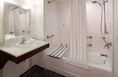 Cocoa Beach Hotel | Four Points by Sheraton Cocoa Beach