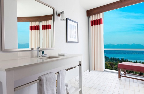 Des Moines Hotel | Four Points By Sheraton Seattle Airport South