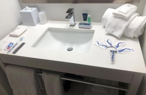 Barrie Hotel | Four Points by Sheraton Barrie