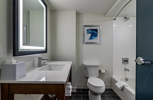 Dock Junction Hotel | Four Points by Sheraton Brunswick