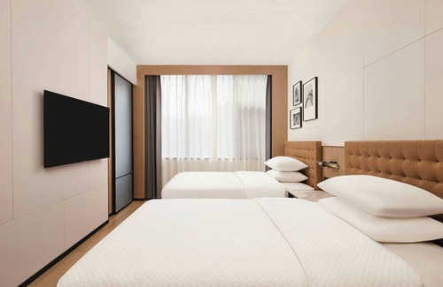 Kunming City Centre Hotel | Four Points By Sheraton Kunming Dongfeng Square