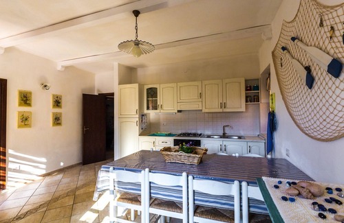 Agrustos House | Four-room apartment in the center of Agrustos