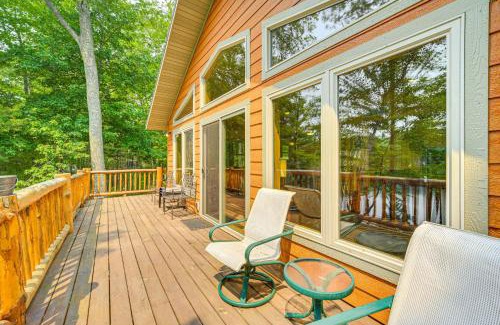 Solon Springs House | Four-Season Lake Cabin with Canoe and Paddle Boat!