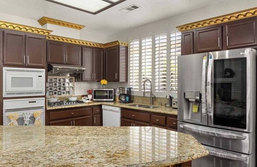 Greenacres House | Four Seasons Retreat on Windsor Park Dr #41844