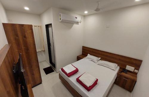 Manipala Bed & Breakfast | FOUR SQUARE COMFORTS