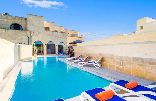 Kercem House | Four Winds Holiday Home