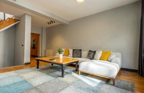 Taksim Villa | Fourlex Single Detached House - 2 Bathrooms - Central Location - Private Terrace