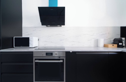 Le Bourget Apartment | Fourside Deluxe Appartments Le Bourget Suite Victor