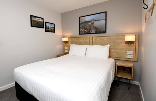 Barrow Gurney Hotel | Fox & Goose, Barrow Gurney by Marston's Inns