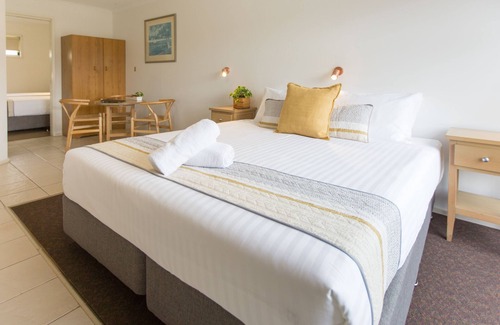 Kilmore Hotel | Fox on the Run - Motel Kilmore