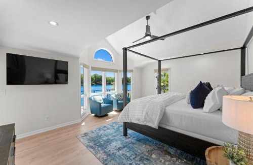 Westport House | Fox Run w/Heated Pool & Optional Boat Rental