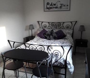 Lulsgate Bottom Bed & Breakfast | Foxholes Accommodation