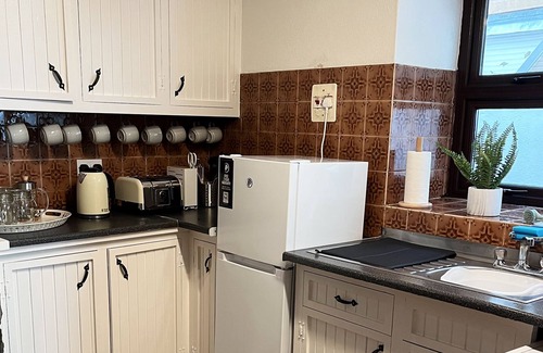 Dingle House | Foxy View in Dingle Town!