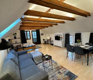 Iphofen Apartment | Fränkisches Nest am Schwanberg für 2-4 Personen - in der Nähe aller Weingüter, KNAUF GIPS KG und ConneKT