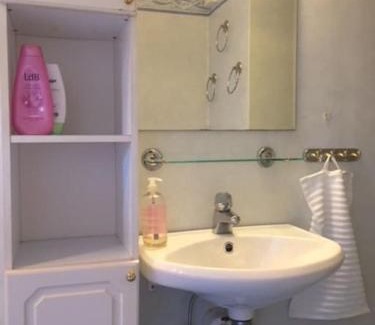 Trosa Apartment | Fräsch lägenhet mitt i Trosa.