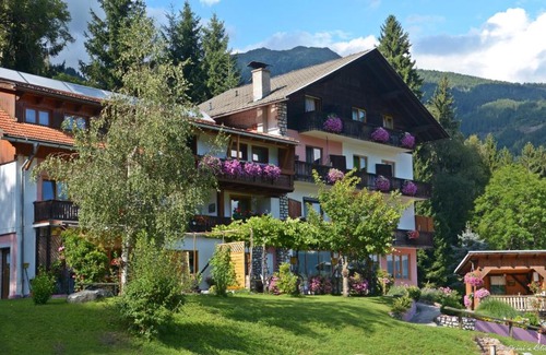 Dellach im Drautal House | Frühstückspension Lemberger