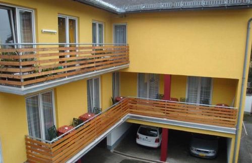 Zwettl House | Frühstückspension Reinhard Todt