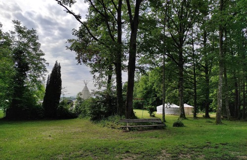 Eclaron-Braucourt-Sainte-Liviere RV Rental | Une Yourte Avec vue sur le lac du Der
