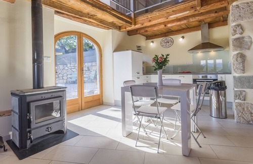 Cessens House | House classified 3 *, and 3 ears, located between two beautiful lakes in a quiet