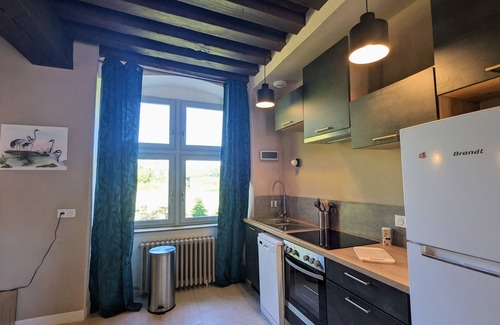 Douadic Cottage | Historic 2BR Cottage with Modern Amenities & Shared Pond in Brenne Park