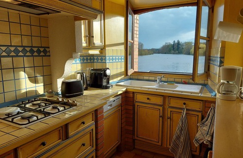 Saint-Sulpice Cottage | Gite La Roche-Neuville-Saint-Sulpice, 4 bedrooms, 10 persons