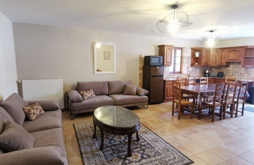 Rouffignac-Saint-Cernin-de-Reilhac House | Moulin 8 pers. calm and relaxation assured.