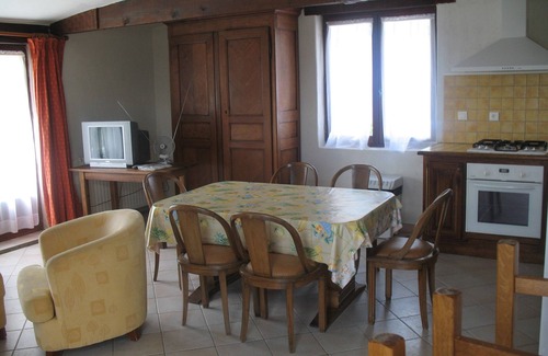 Rouffignac-Saint-Cernin-de-Reilhac House | Character house with old-fashioned furnishings, games room, swimming pool, garden