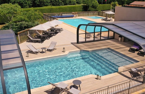 Rouffignac-Saint-Cernin-de-Reilhac House | Camping familial 4* avec Piscine |Mobil-home 4p+TV