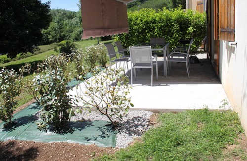 Saint-Geniez-d'Olt-et-d'Aubrac House | House 3 Rooms, duplex, mezz. 6 persons with 2 bedrooms, 2 bathrooms