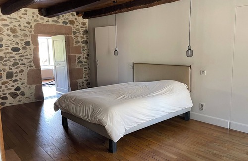 Saint-Geniez-d'Olt House | Gde Maison Avec Jardin et Jacuzzi