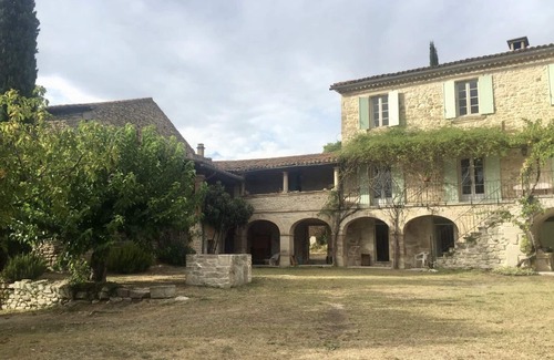 Saint-Jean-de-Maruejols-et-Avejan Cottage | LE NEFLIER Mas des Trois Citernes - Cottage for 4 People