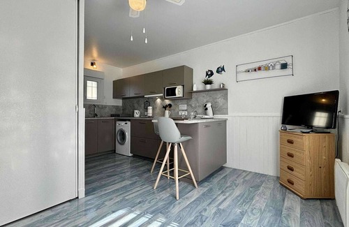 La Cotiniere Apartment | Cozy Studio Near La Cotinière Port, Terrace, Parking, Steps to Beach and Shops