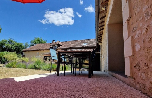 Sorges-et-Ligueux-en-Perigord House | Quiet country house in the Dordogne