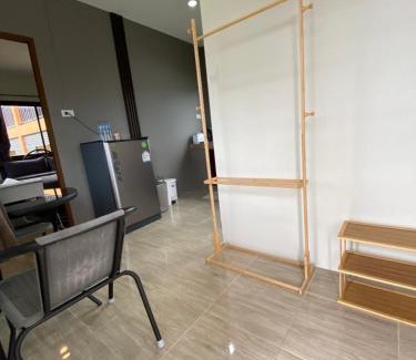 Nong Chaeng Apartment | Fran Sim Da Guest House